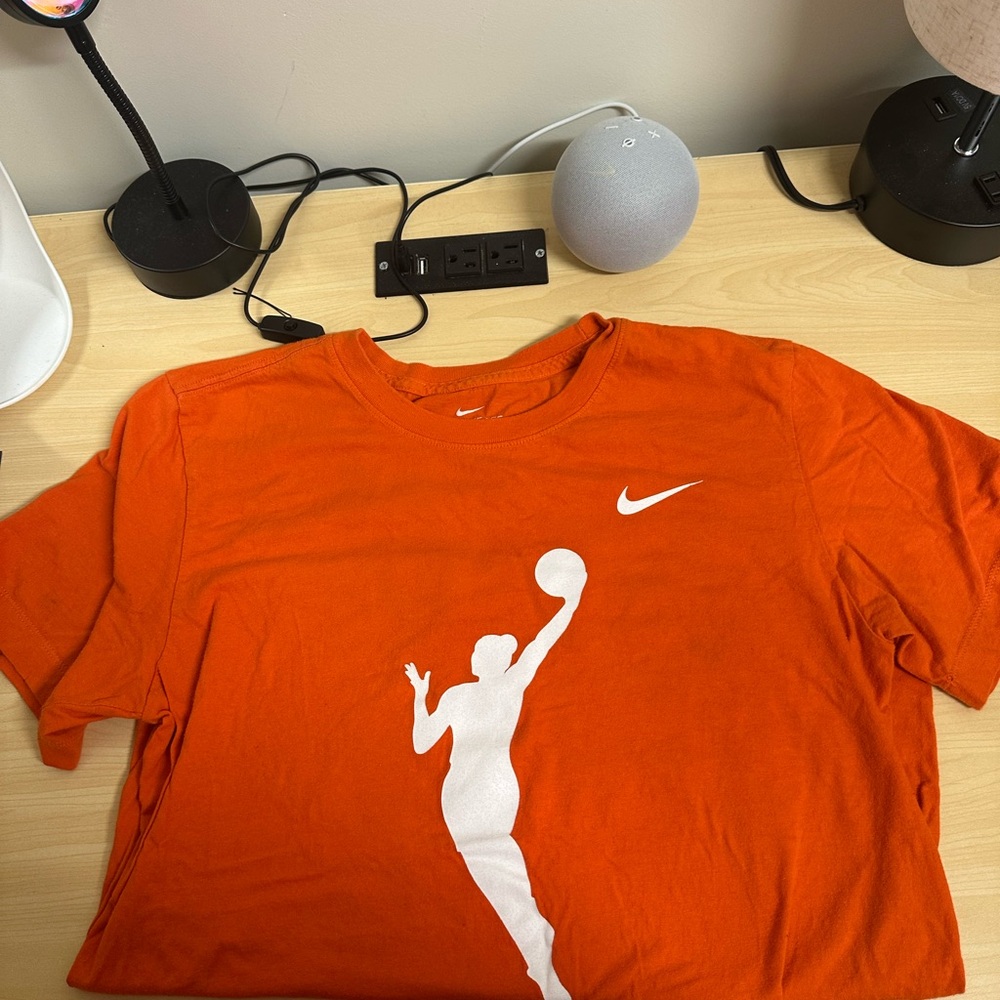 Nike WNBA shirt